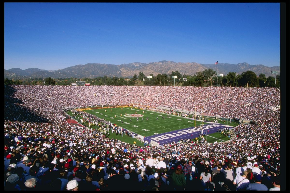 1 Jan 1996:  View of the Rose Bowl between the Northwestern Wildcats and the Southern California Trojans in Pasadena, California.  Southern California won the game 41-32. Mandatory Credit: Jed Jacobsohn  /Allsport