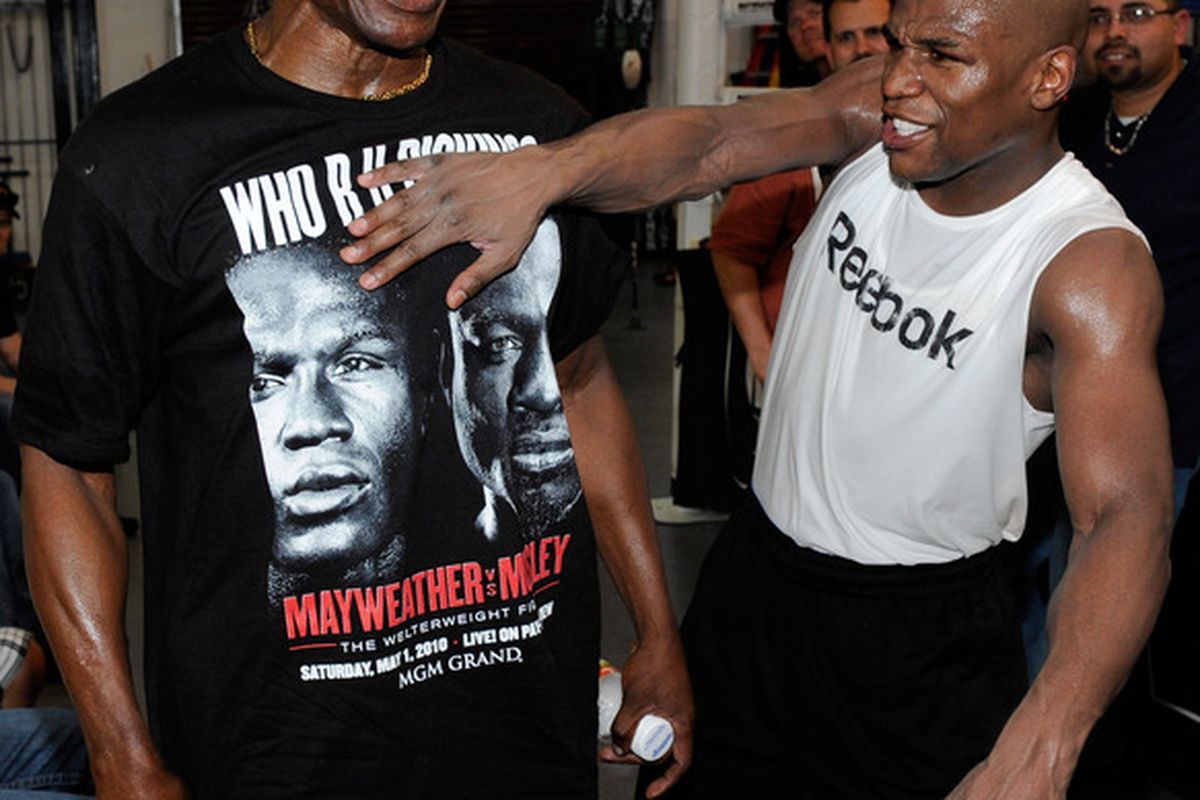 Floyd Mayweather Jr. (shown here with his father, Floyd Sr.) may be getting stale in the character department. (Photo by Ethan Miller/Getty Images)