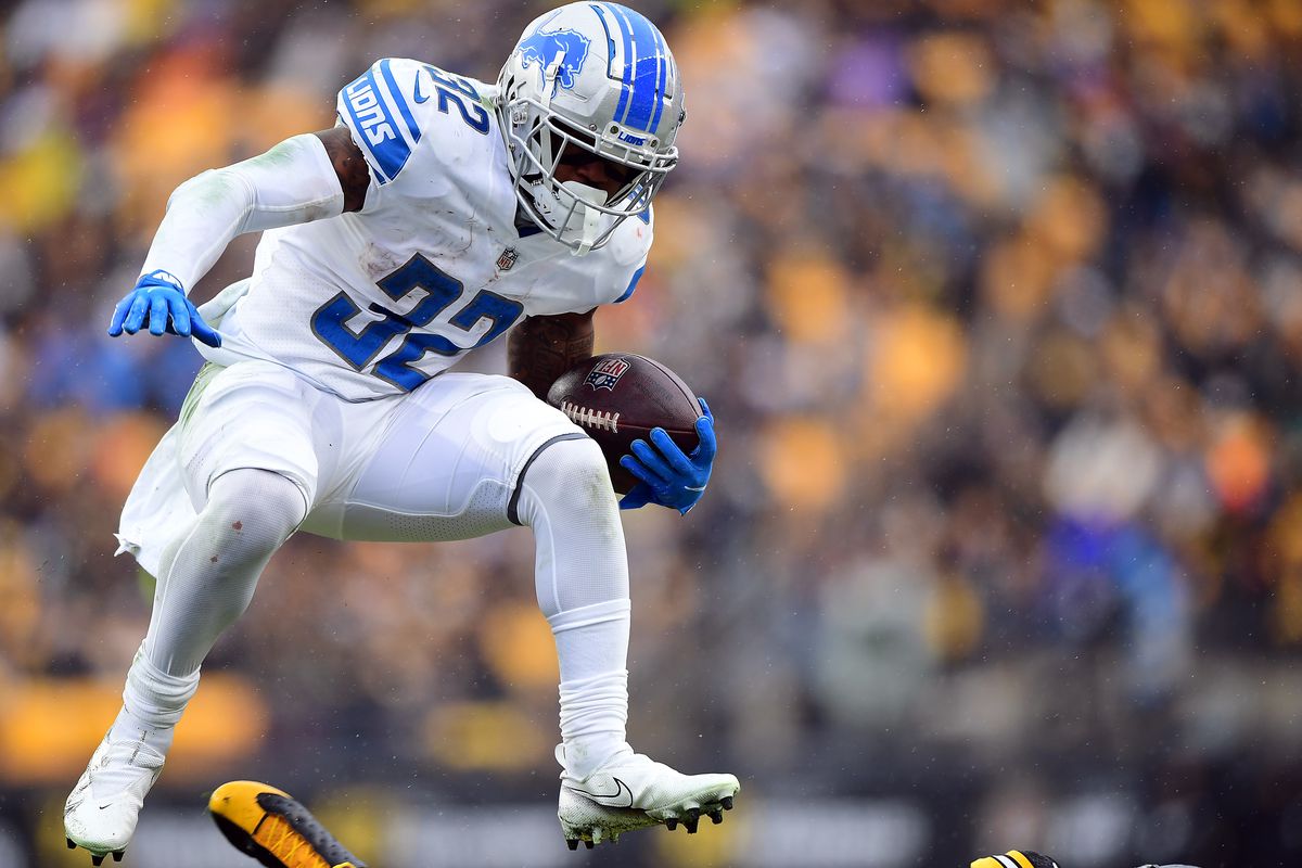 D’Andre Swift #32 of the Detroit Lions leaps into the air in the second quarter of the game against the Pittsburgh Steelers at Heinz Field on November 14, 2021 in Pittsburgh, Pennsylvania.