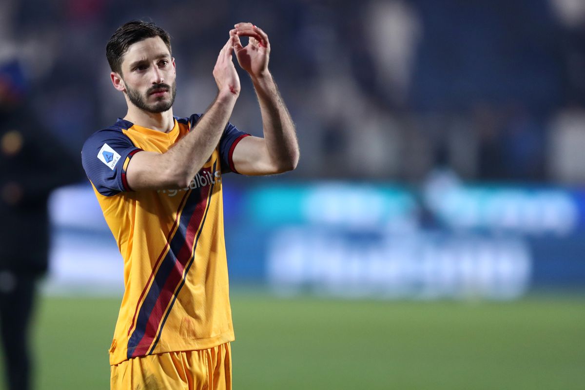 Matias Vina of As Roma celebrates at the end of the Serie A...