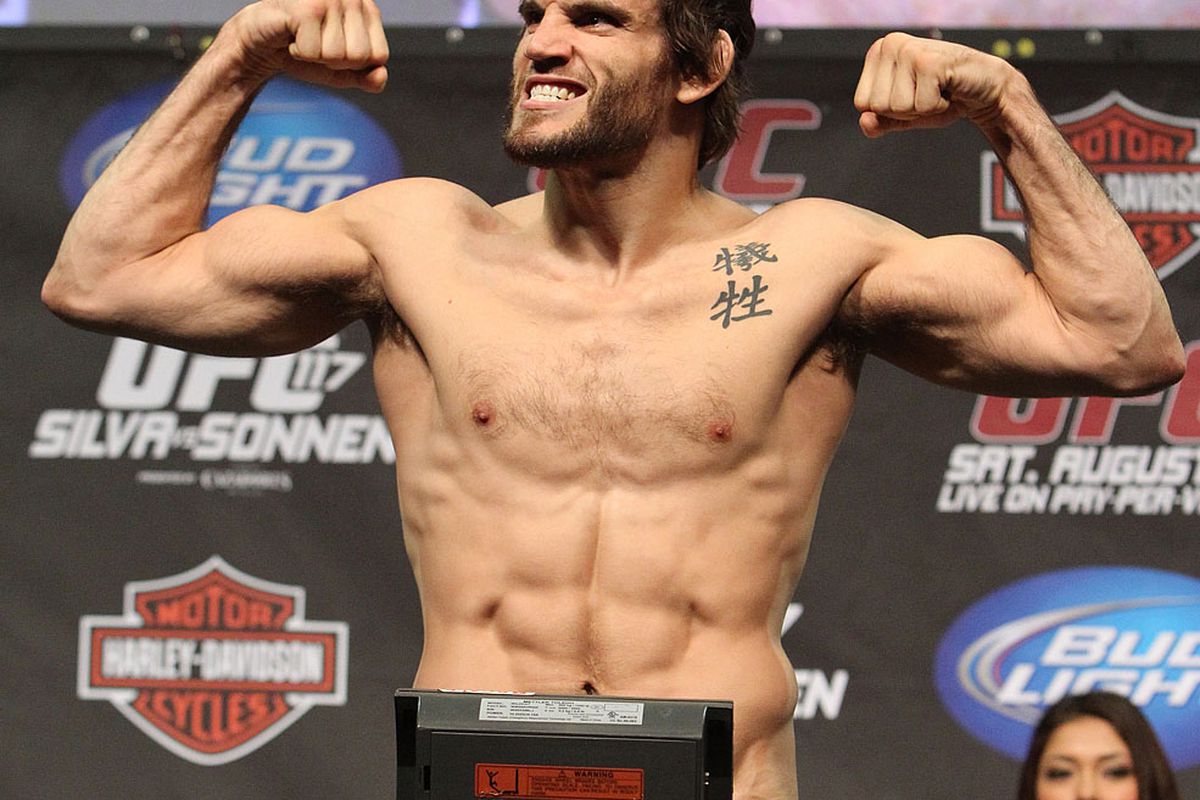Fitch is now a vegan, but has this new diet made him lose that significant size advantage he had over Penn?