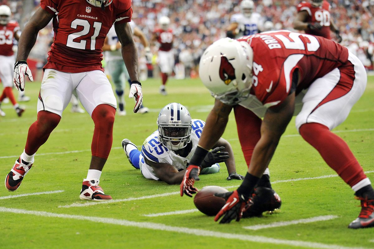 Was this the play Lance Dunbar injured his foot on? It that what caused the fumble?