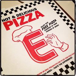 Food 52's Eater Pizza (<a href="http://instagr.am/p/KVNC6bt-Wr/">via</a>)