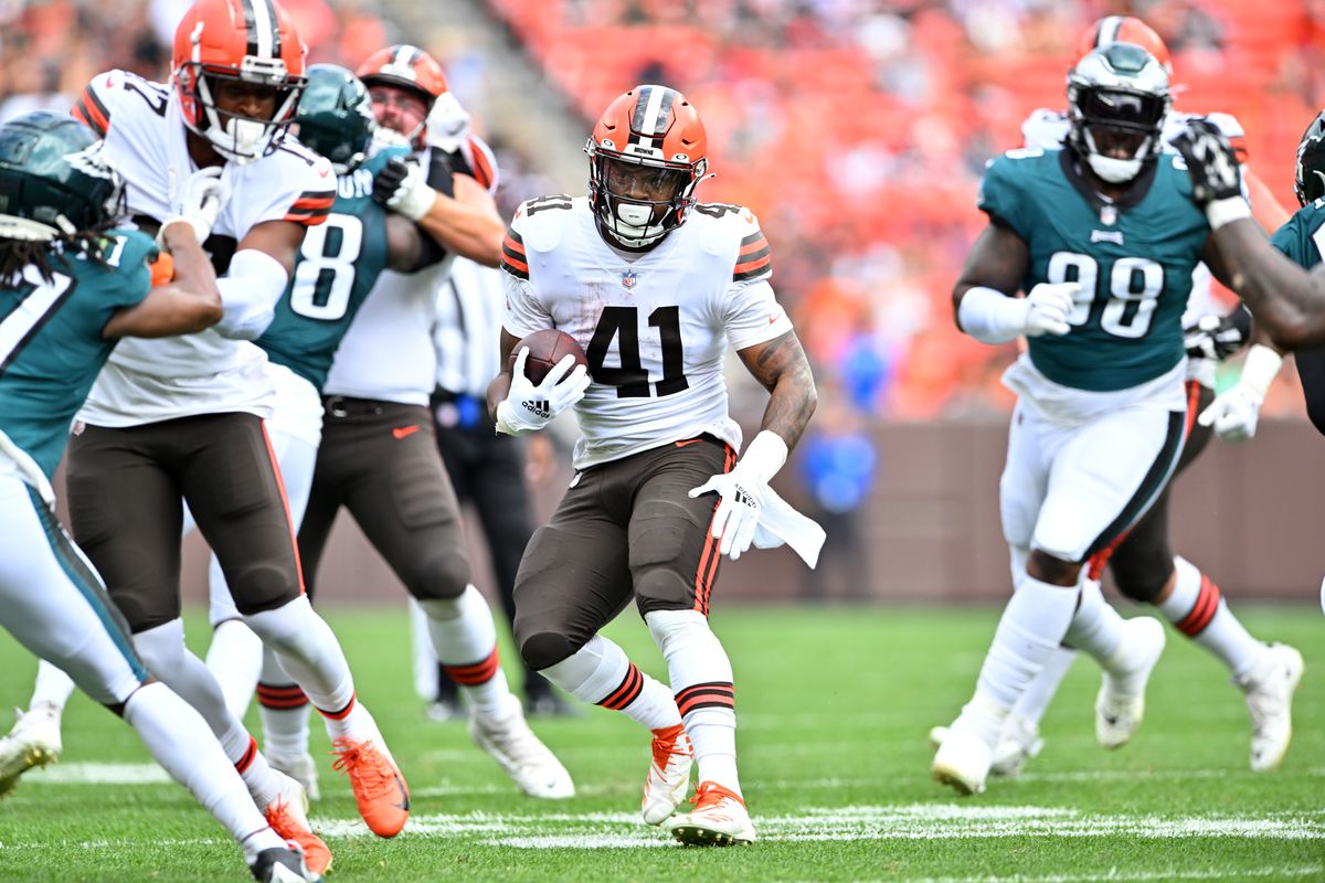Browns news: Browns vs. Eagles kicks, more stadium talk, Jalen Hurts  playing? - Dawgs By Nature