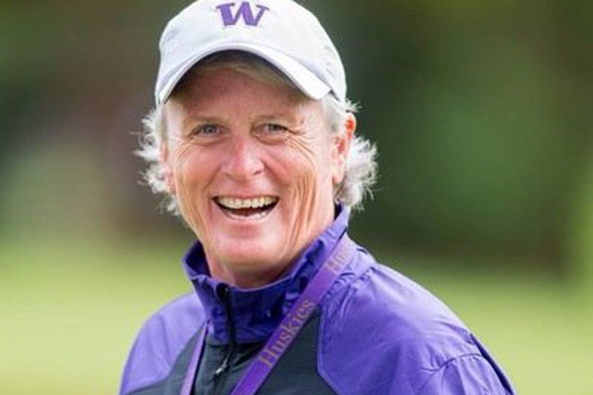 UW Head Coach Mary Lou Mulflur guided UW to a great season in 2015.