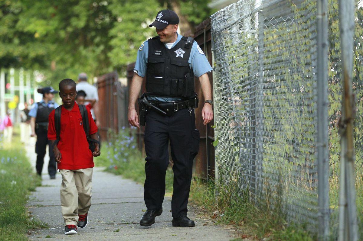 police escorting kids to school in chicago