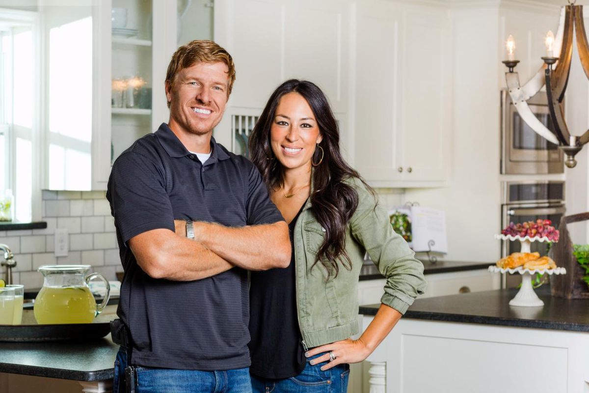  Fixer Upper: Season 1 Video Highlights's Fixer Upper With Chip and Joanna Gaines