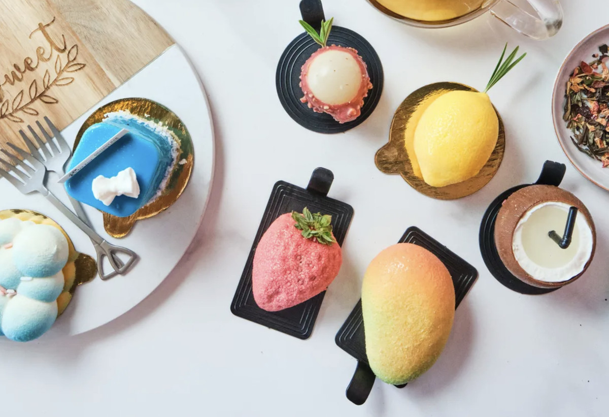 Fruit-shaped mousse cakes