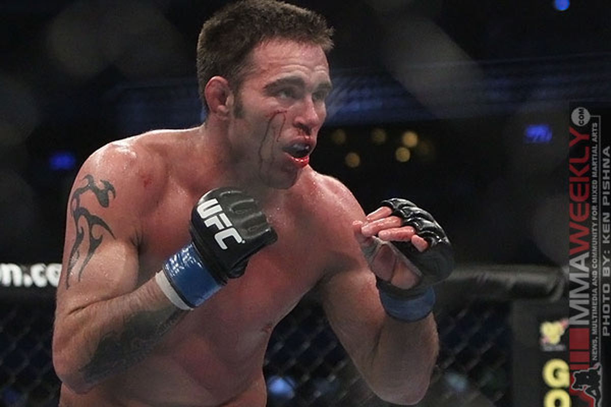 via <a href="http://mmaweekly.com/wp-content/uploads/2011/05/Jake-Shields-UFC-129_0480.jpg">mmaweekly.com</a>