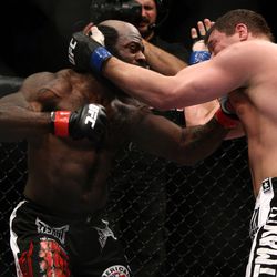 Kimbo Slice vs. Matt Mitrione at UFC 113