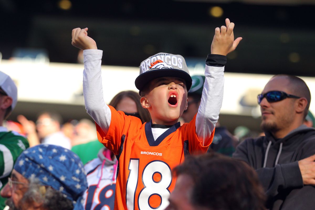 Despite a 31-17 victory in New York, Broncos fans weren't happy with the team's performance on Sunday.