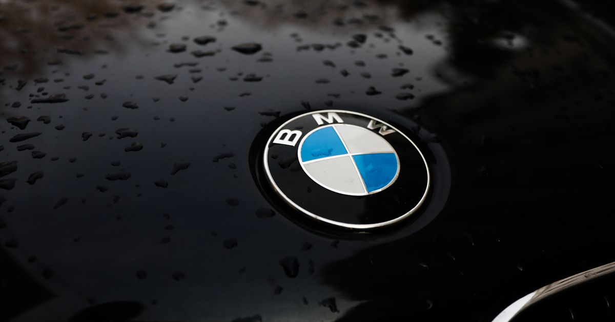 Some new BMWs will reportedly come without Android Auto and Apple CarPlay