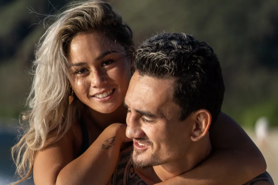 Max Holloway with sweet, Fiancée Alessa Quizon 