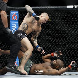 Anthony Smith looks for the finish at UFC 225.