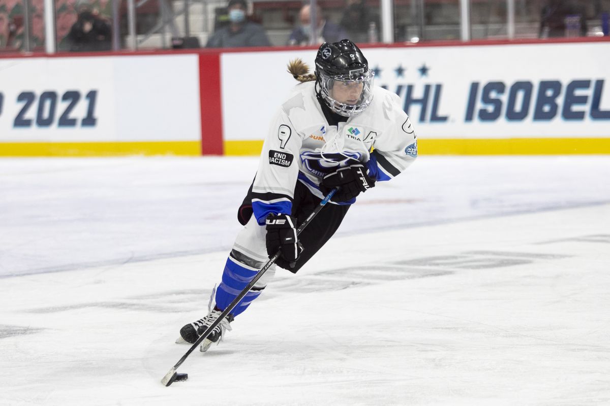 Minnesota Whitecaps break offseason silence, re-sign Allie Thunstrom - The  Ice Garden
