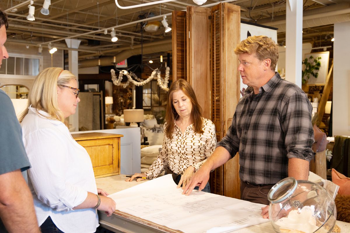 S44 E12, Kevin O’Connor and design showroom owner Kerry Vaughn with the homeowners