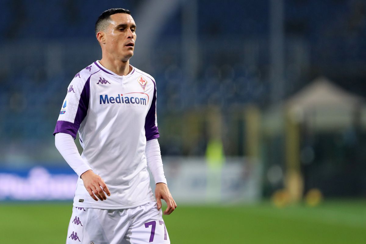 Jose Maria Callejon of Acf Fiorentina looks on during the...