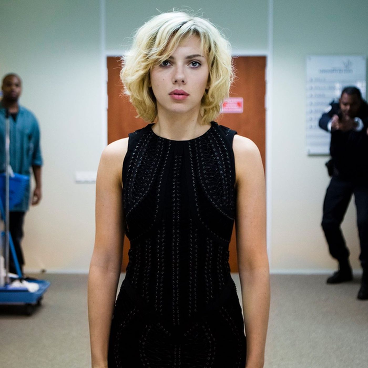 Lucy Is A Staunchly Feminist Film That Sometimes Seems Terrified Of  Feminism - Vox