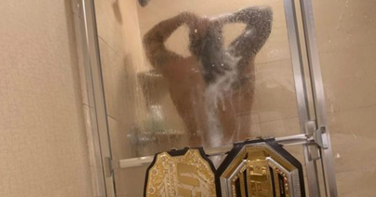Amanda Nunes shares steamy post-UFC 239 photos with her title belts