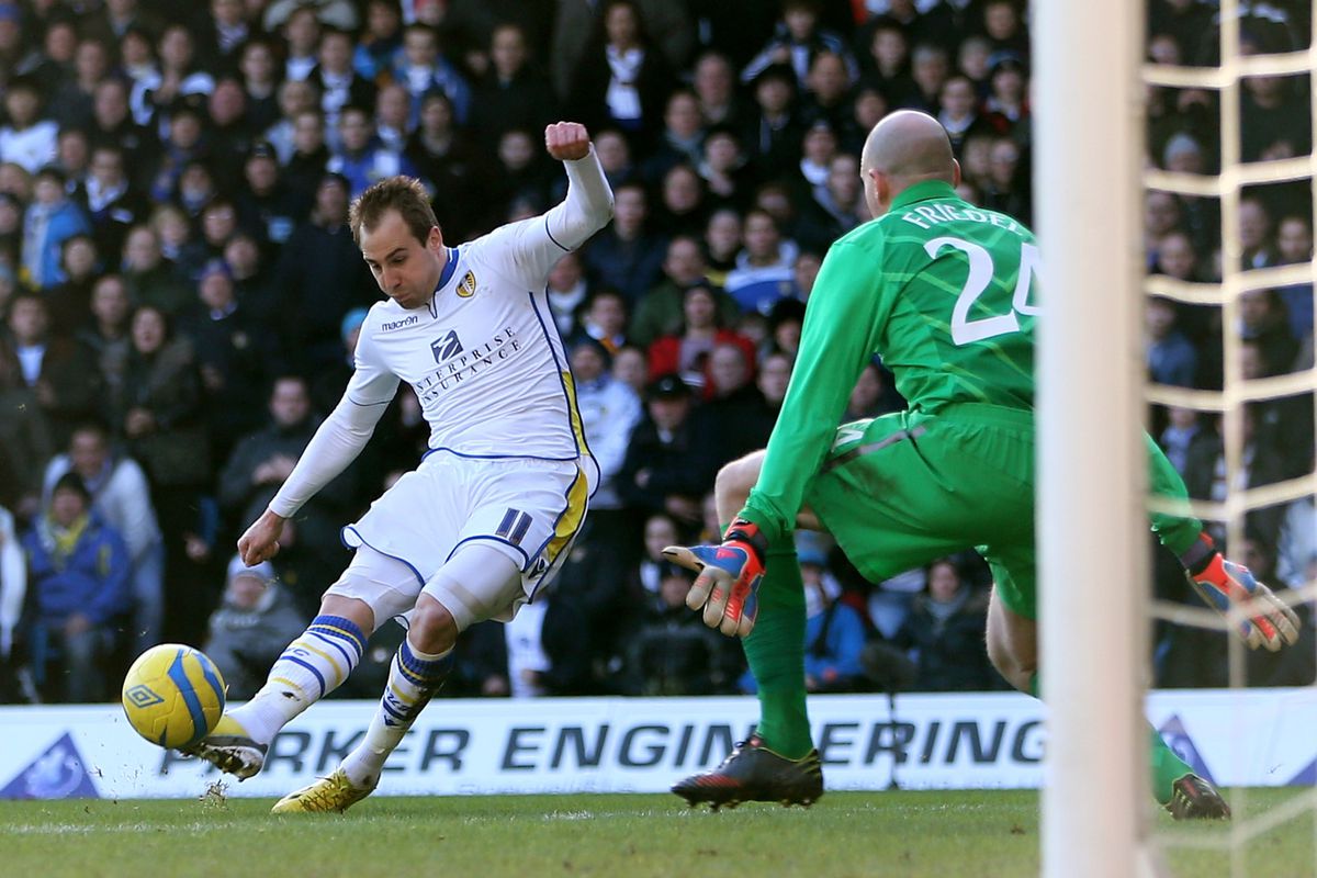 Luke Varney bagged two headers as United came from behind to win 2-1 at Elland Road.