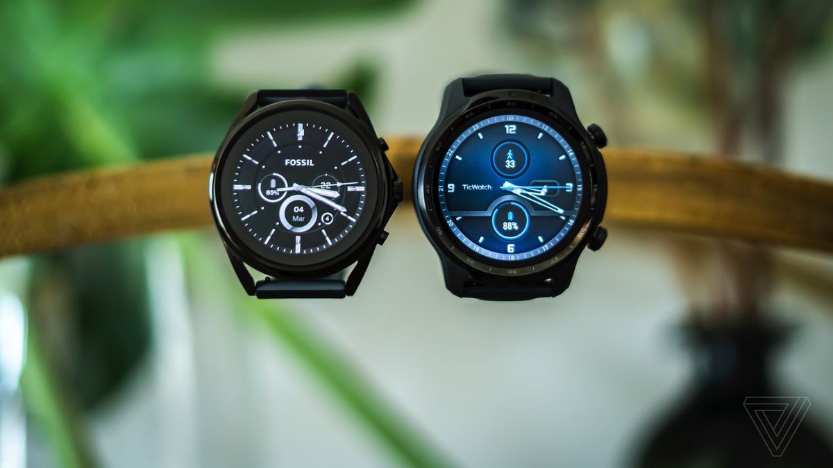 The Fossil Gen 5 LTE and Mobvoi TicWatch Pro 3