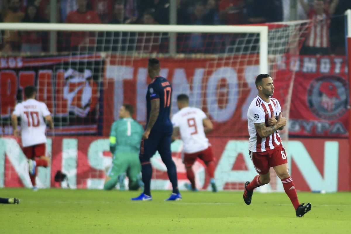 Olympiacos FC v Bayern Muenchen: Group B - UEFA Champions League