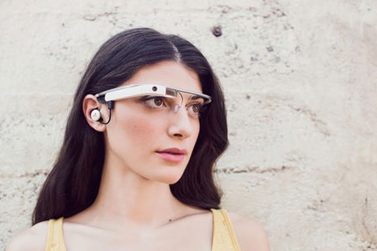 Image courtesy Google+ and via <a href="http://sf.racked.com/archives/2013/10/30/the-new-google-glass-is-still-not-chic.php">Racked SF</a>.