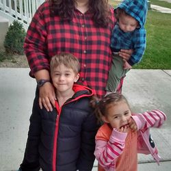 Jessica Cox has three children, ages 6, 4 and 1.