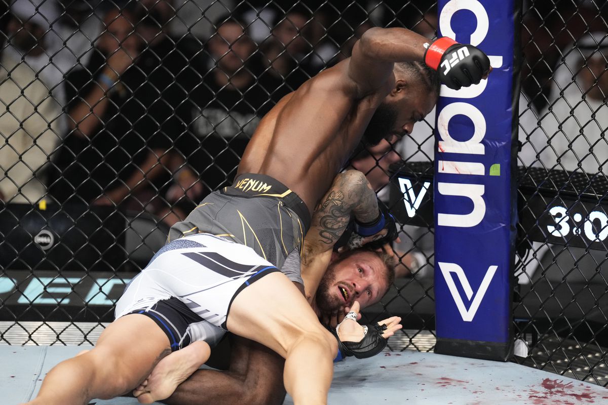 UFC 280: Sterling v Dillashaw