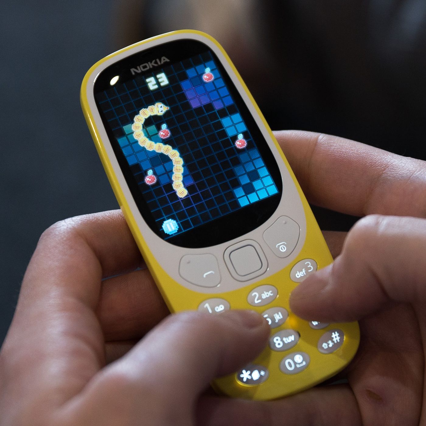 Playing Snake On The Nokia 3310 The Verge