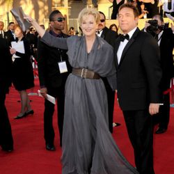 Meryl Steep wears a belted Vivienne Westwood gown