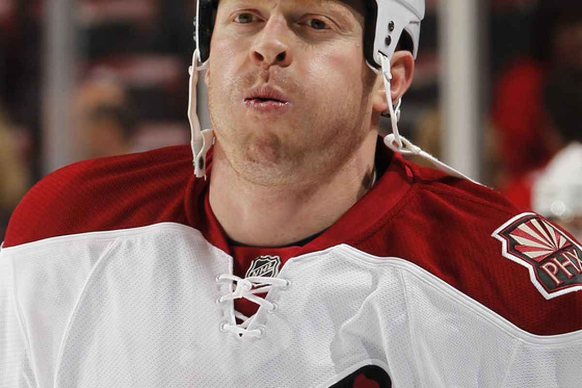 SUNRISE, FL - DECEMBER 20: Raffi Torres #37 of the Phoenix Coyotes warms up prior to the game against the Florida Panthers on December 20, 2011 at the BankAtlantic Center in Sunrise, Florida.  (Photo by Joel Auerbach/Getty Images)