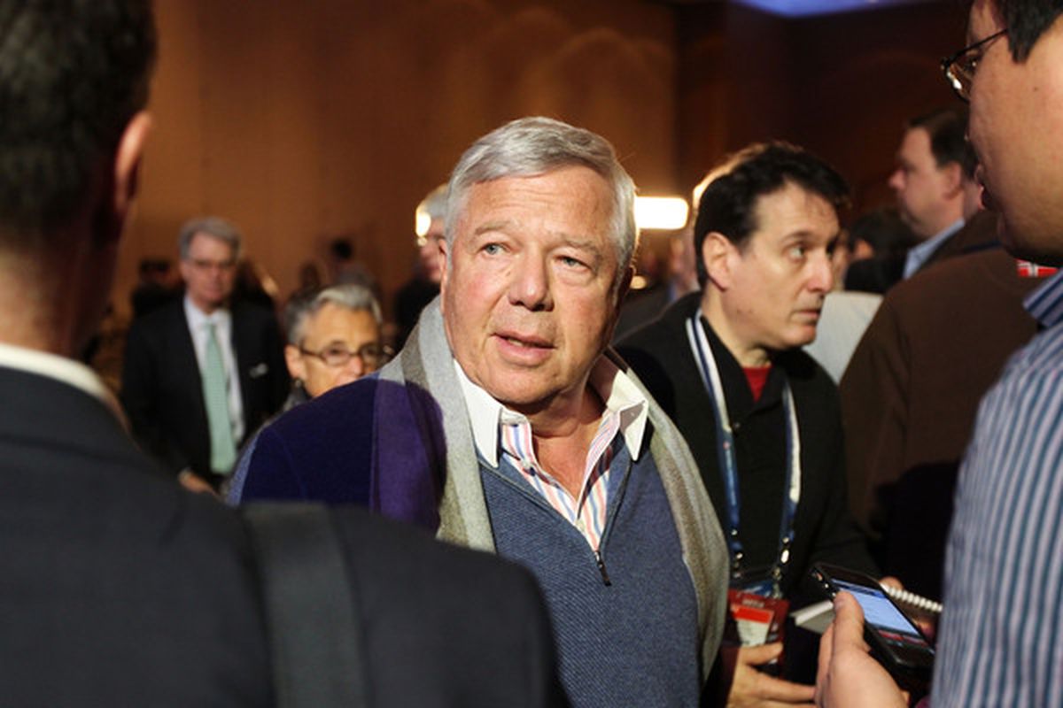 <em>Fifty percent? Great... Wait, fifty percent of what?</em>
Bob Kraft and the other NFL owners walked out of a preliminary negotiation session with the NFLPA over a pecentage breakdown. 
