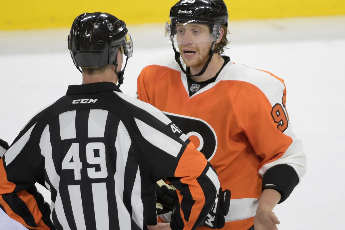 Unlike in this photo, Voracek actually liked the referees' decisions in this play.