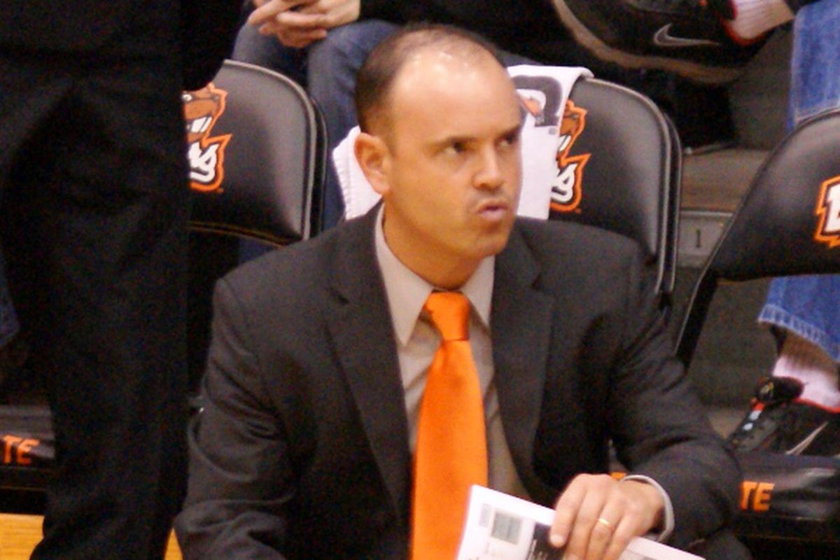 Oregon St. women's basketball coach was rewarded with a 2 year contract extension on the eve of the season.
