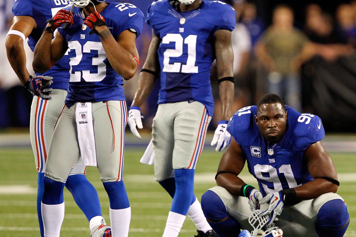 Justin Tuck quickly realized what was happening when he faced the Cowboys Wednesday night. David Wilson also joined in, challenging their quarterback for best in-game pout.