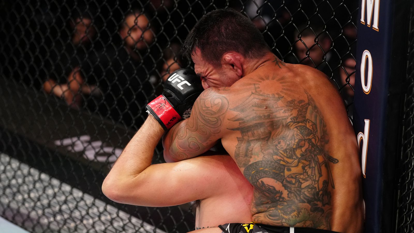 Highlights! Rafael dos Anjos submits Bryan Barberena, calls out Conor McGregor | UFC Orlando