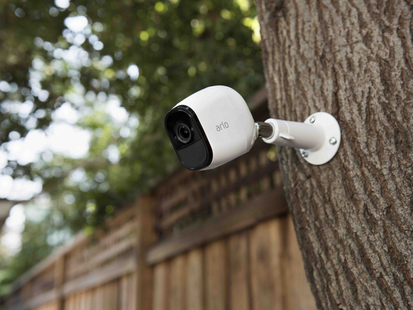 Winkelier Evacuatie zo Netgear claims its new wireless security camera lasts six months on a  single charge - The Verge