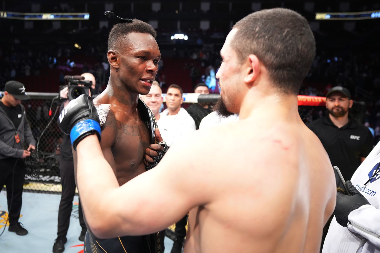 Israel Adesanya confident Robert Whittaker beats Dricus du Plessis at UFC 290, open to trilogy bout