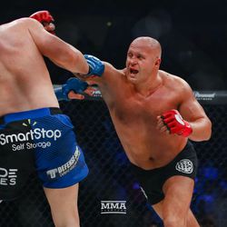 Fedor Emelianenko charges at Chael Sonnen at Bellator 208 at the Nassau Coliseum in Uniondale, N.Y.