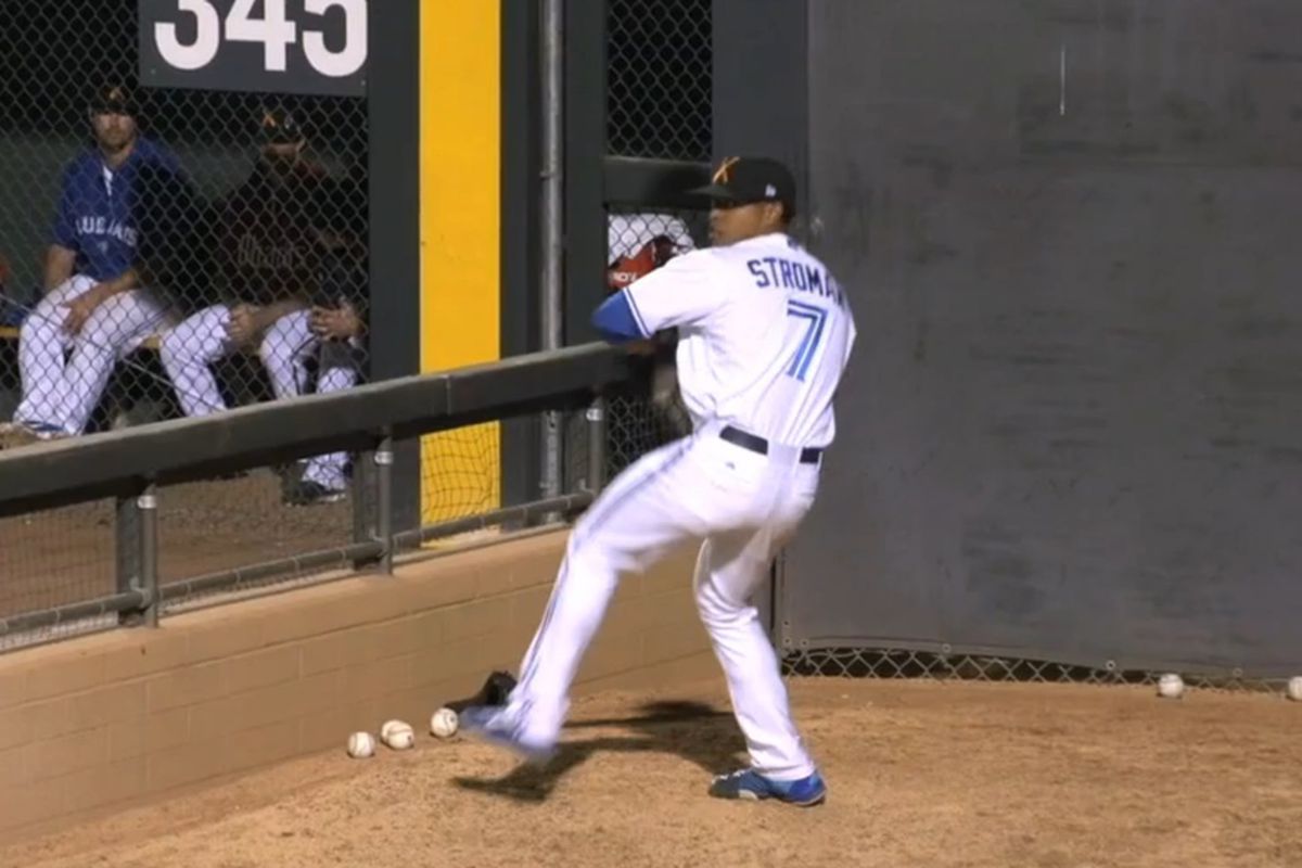 Screencap of Marcus Stroman warming up for the Salt River Rafters