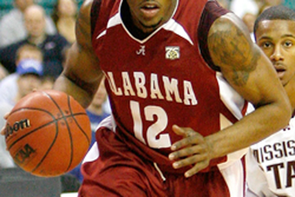 <a href="http://vmedia.rivals.com/IMAGES/Player/video/ALONZOGEE250_0901.JPG">Alonzo Gee</a> = good.