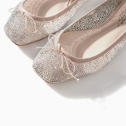 Zara Shiny Ballerina Flats, <a href="http://www.zara.com/us/en/woman/shoes/flats/shiny-ballerina-flats-c358017p1669393.html">$79.90</a>