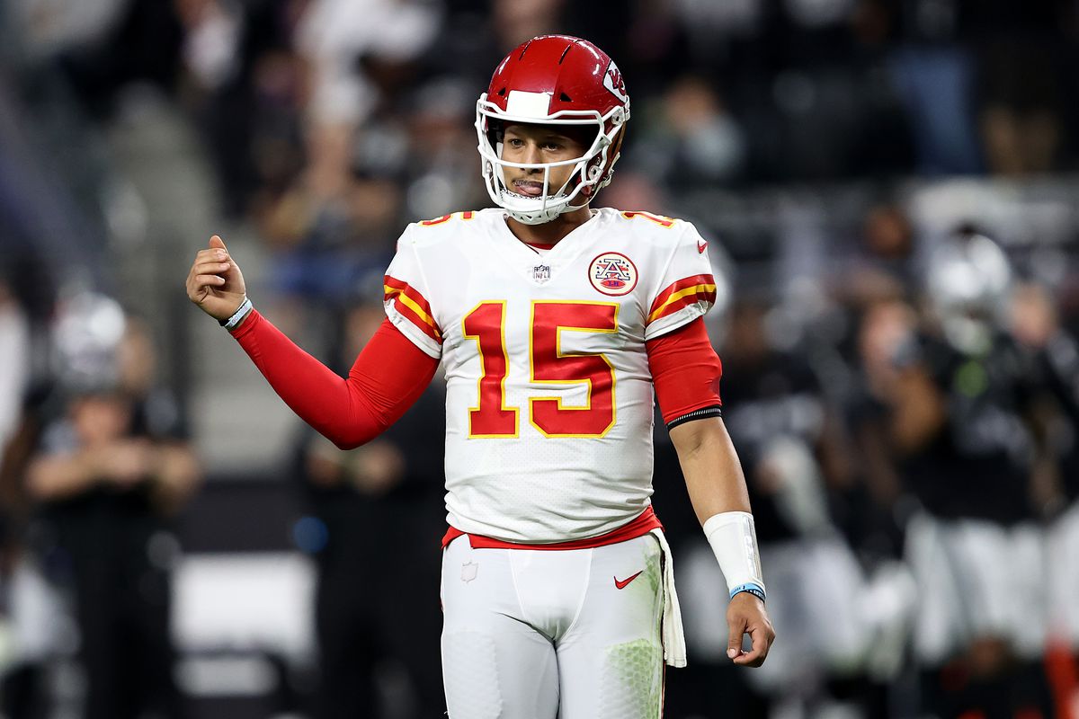 Patrick Mahomes #15 of the Kansas City Chiefs motions to the bench during the first half of a game against the Las Vegas Raiders at Allegiant Stadium on November 14, 2021 in Las Vegas, Nevada.