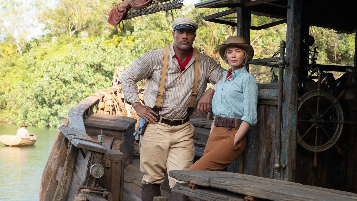 frank and lily standing in front of the titular jungle cruise