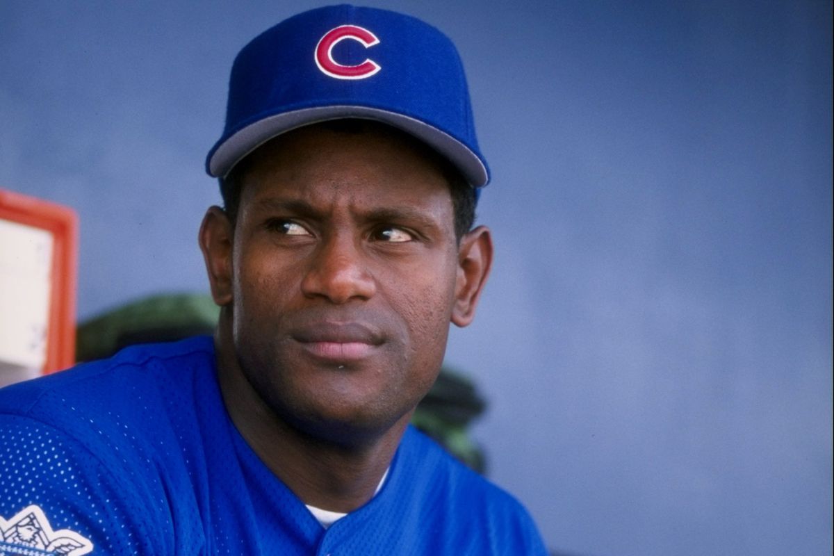 The Cubs are being awfully weird about Sammy Sosa ...