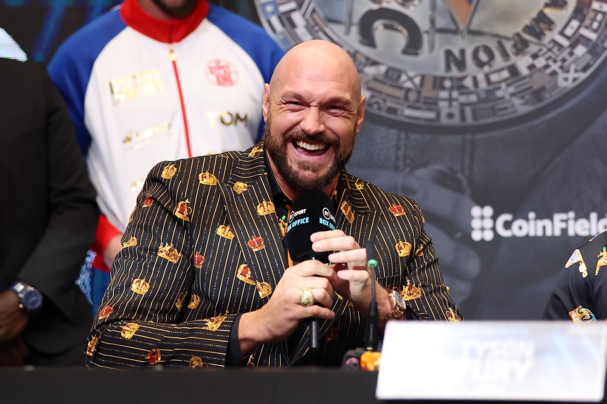 Tyson Fury by stoppage is the favored outcome against Dillian Whyte