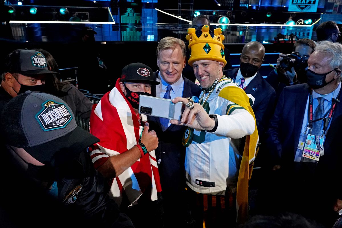 NFL Draft start time 2021: When does the second round on day 2 start and  end? - DraftKings Network