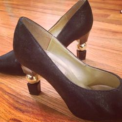 Sculptural heels: $32. Size 7.5