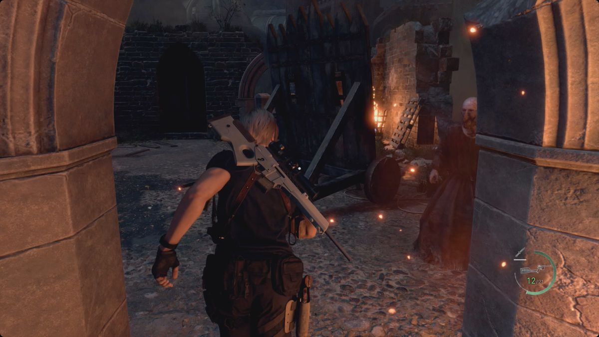 Resident Evil 4&nbsp;remake&nbsp;Leon running toward a shield on the Castle Battlements. He’s about to be jumped by a zealot.